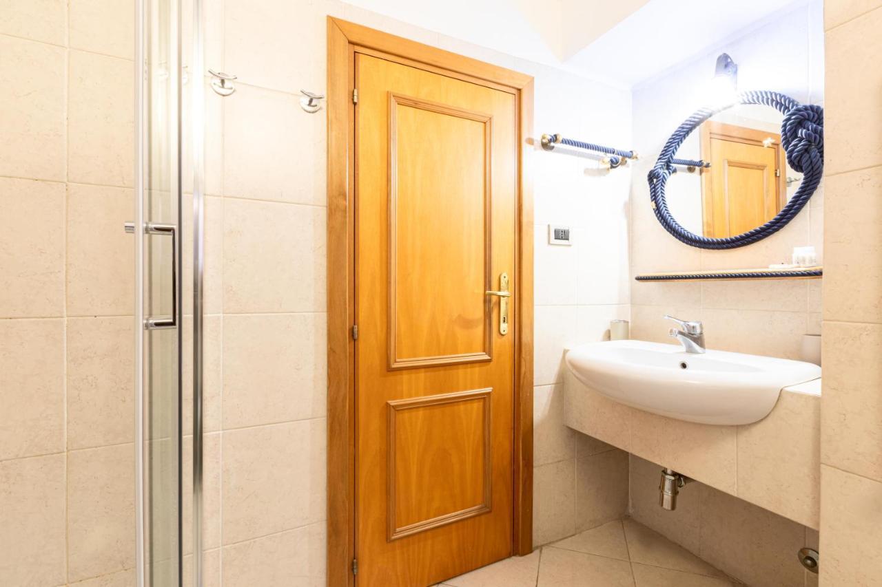 Toniolo Two Bedroom Two Bath Rome Exterior photo
